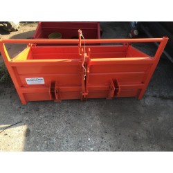 Rear loading box (tipping) make: Galucho