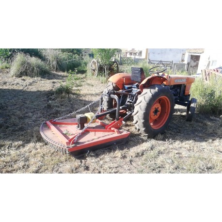Kubota 25cv (3 cilindros) - 4x2 c/capinadeira e matricula