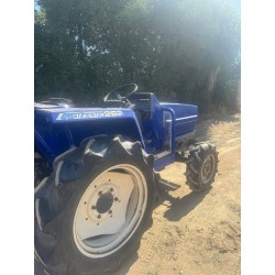 Iseki 262 4x4 mini trator (26cv)