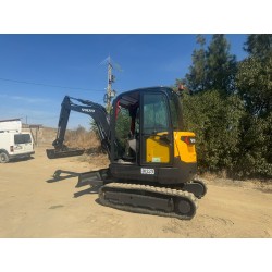 Volvo ECR35D(3.5T) - 2018 - 5100h - 2 Baldes
